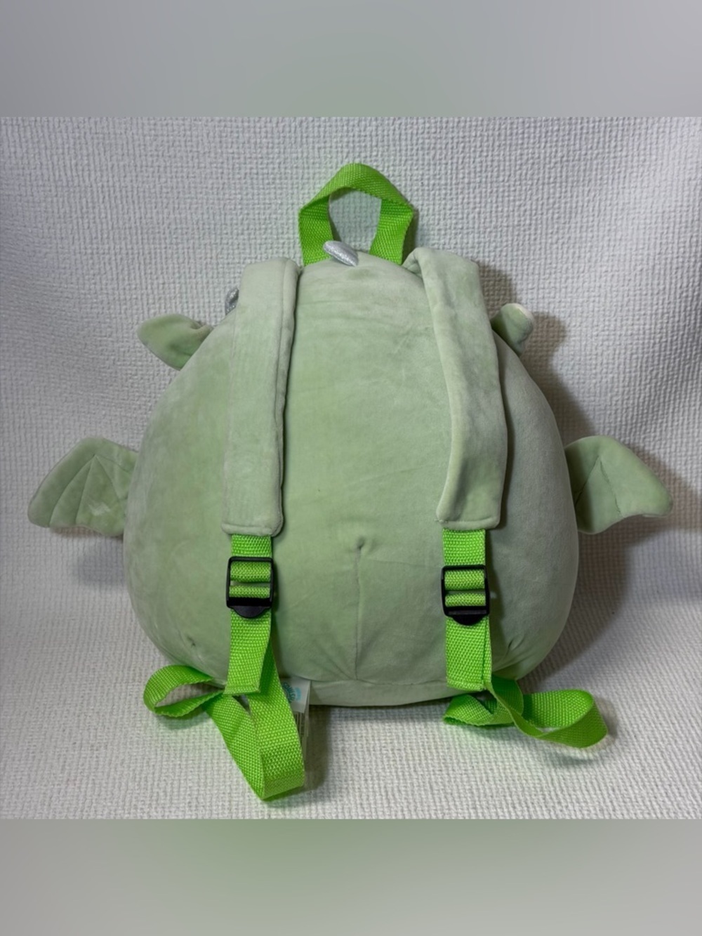 Drew The Dragon Squishmallows Plush Backpack 12' Green Silver
Wings Horns - Picture 3 of 5